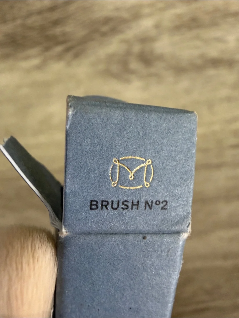 Merit Brush No.2 Eyeshadow Brush - Black Handle with Ivory Bristles